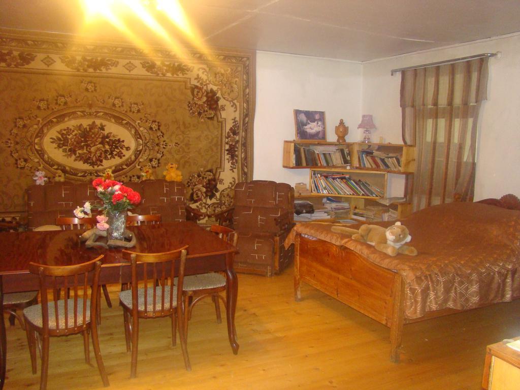 Guest House Tavaduri Μέστια Εξωτερικό φωτογραφία
