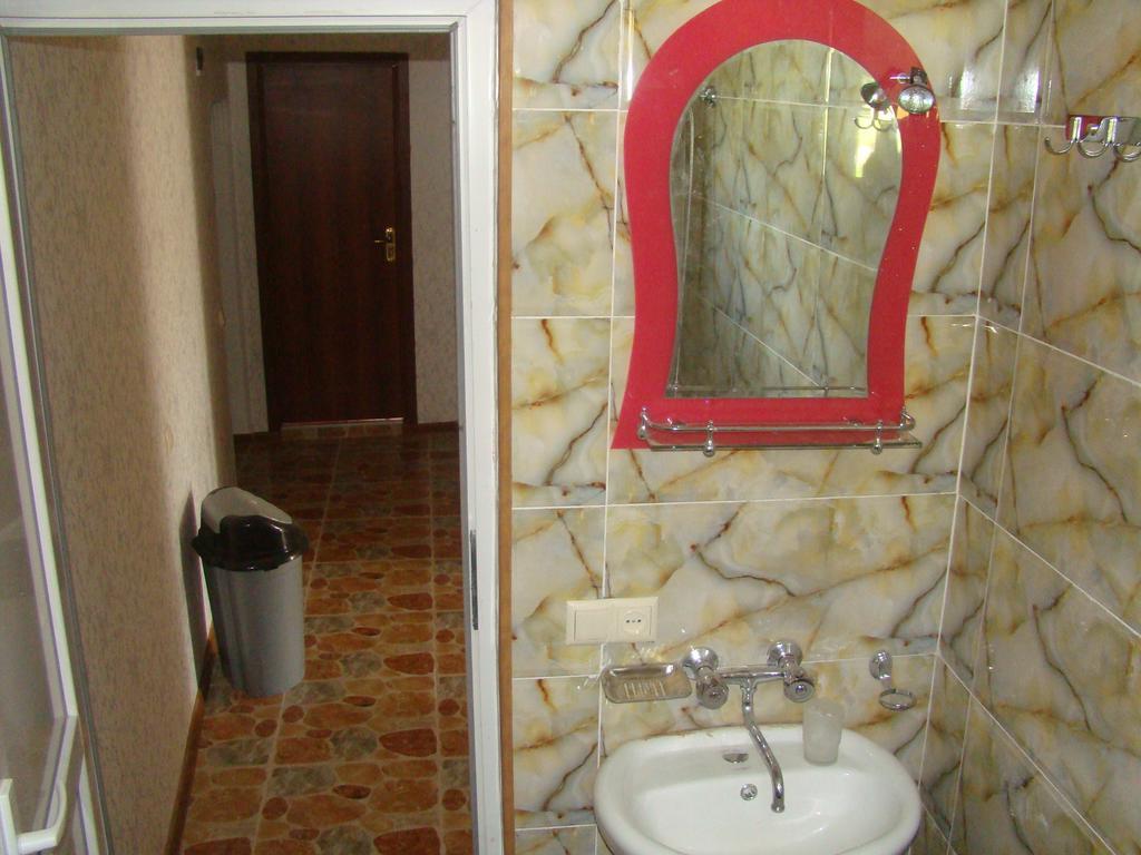 Guest House Tavaduri Μέστια Εξωτερικό φωτογραφία