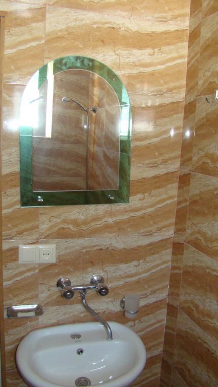 Guest House Tavaduri Μέστια Εξωτερικό φωτογραφία