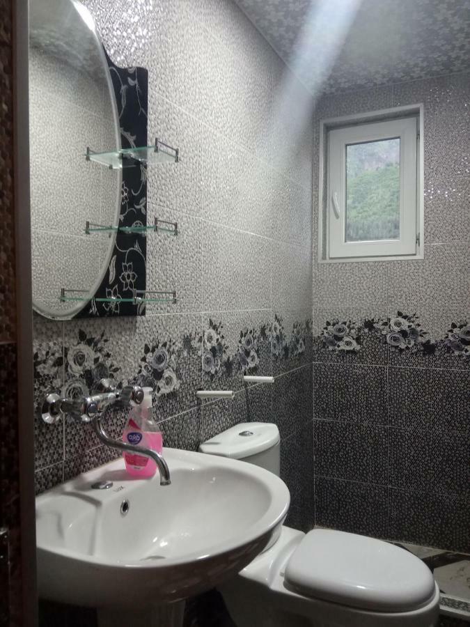 Guest House Tavaduri Μέστια Εξωτερικό φωτογραφία